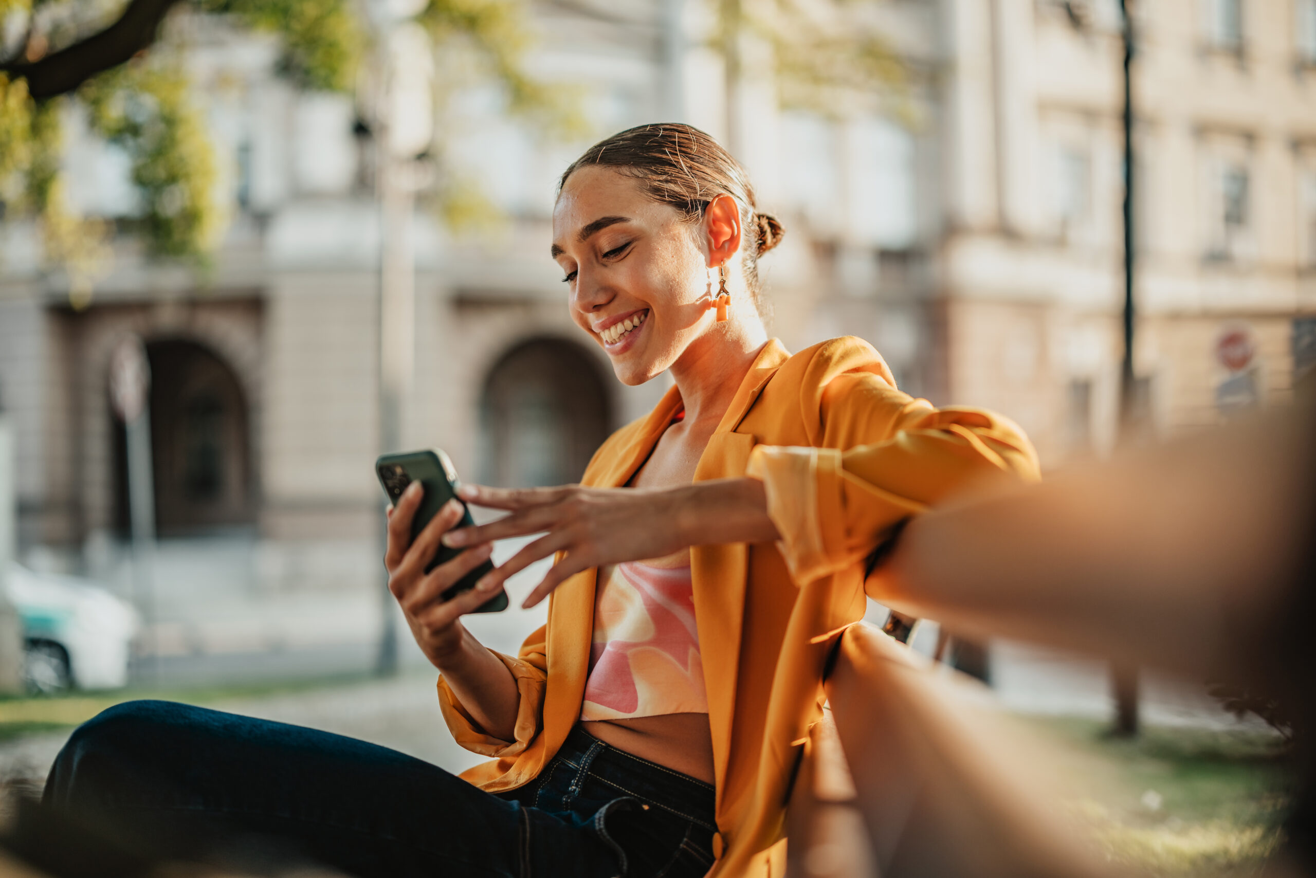woman_phone